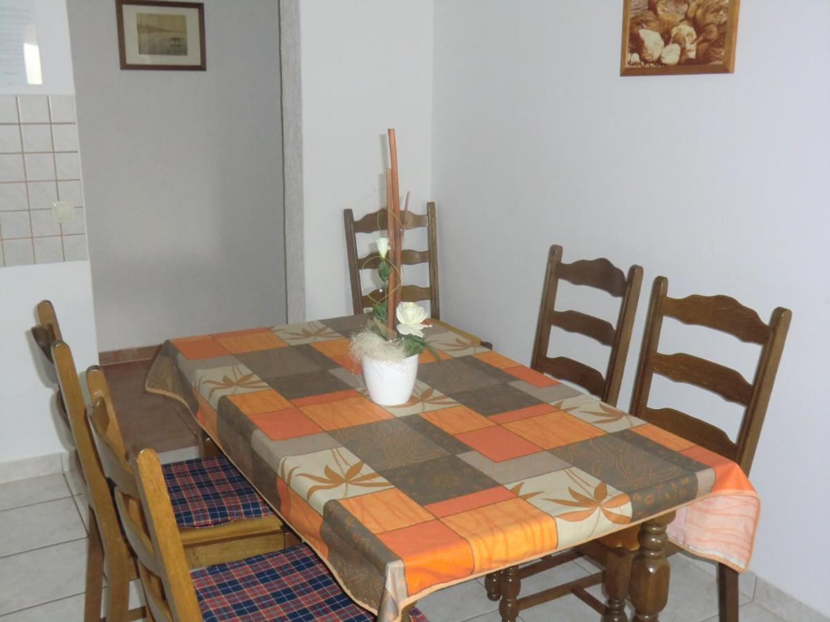 Ferien Haus Evita Auf Insel Vir - Wohnung I Extérieur photo